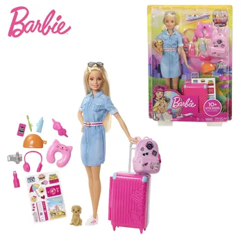 Barbie bebek ve Seyahat Seti Köpek Bagaj ve 10 Çıkartmalar Anime Aksesuarları Çocuklar Dreamhouse Maceraları Giydirme FWV25 stokta