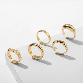 Basit Altın Renk Yuvarlak Daire Yüzük Moda Kadınlar için Geometrik Tıknaz Kalın Çarpık Yüzük Erkek İfade Düğün Takı