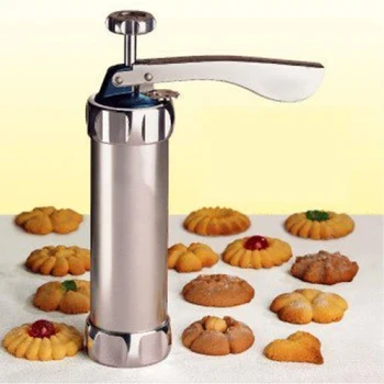 Noel Spritz kurabiye kalıbı Tabancası ve Buzlanma Seti Alaşım Churro Makinesi Çerez Makinesi 20 Diskli 4 Pasta Ucu Bisküvi Kalıp Aracı