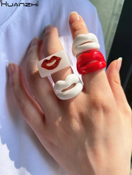 Yeni Seksi Yüzük Kırmızı Beyaz Küçük Dudak şekli parmak Yüzük Akrilik Reçine Yüzükler Kadınlar Kızlar için Yaz Sıcak Satış Takı HUANZHI 2021